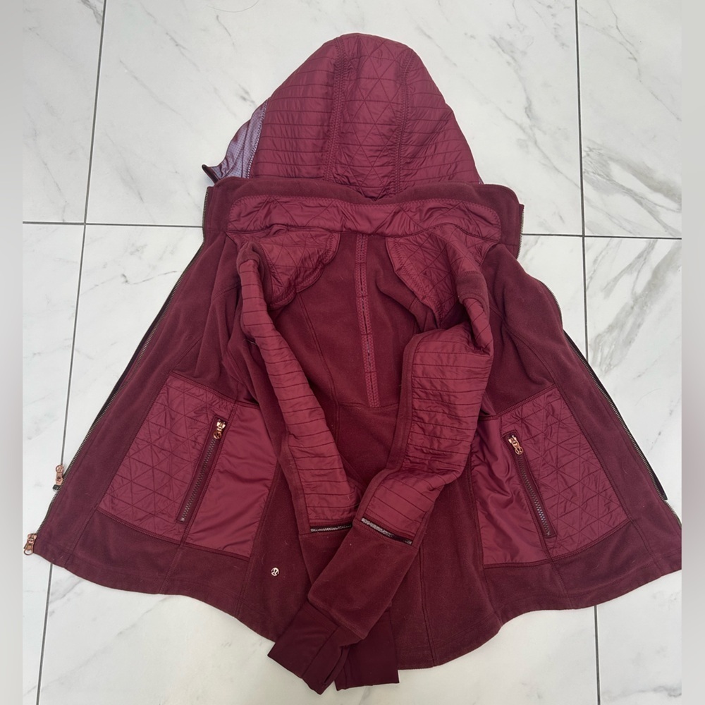 lululemon athletica Fleecy Keen Jacket with removable hood in wine berry - Picture 11 of 11